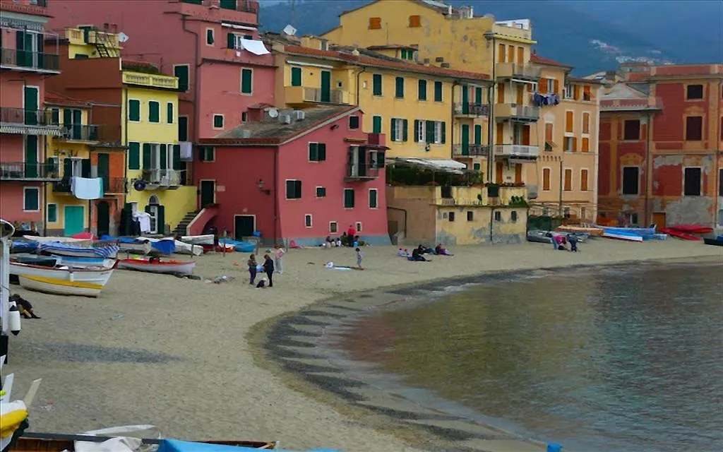 B&B Portobello Sestri Levante 0*,